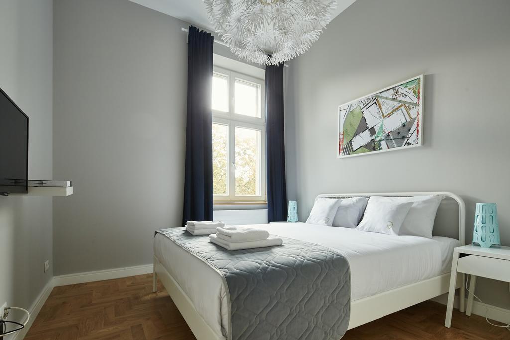 Playroom Aparthotel Krakow Exterior photo