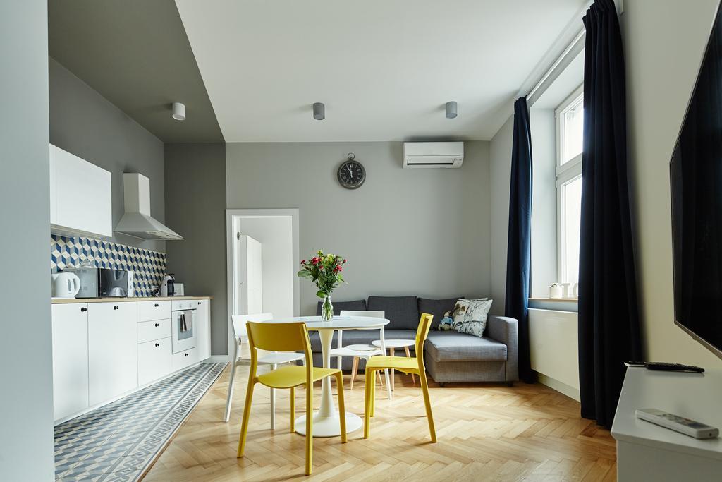 Playroom Aparthotel Krakow Exterior photo