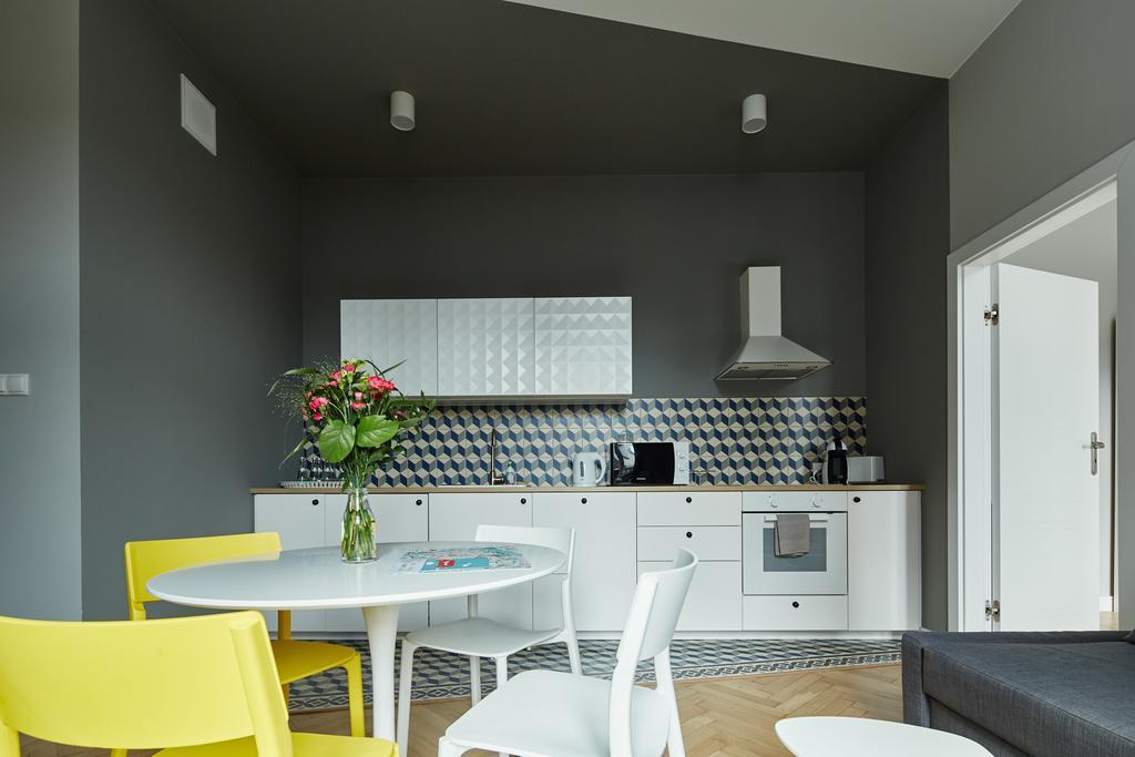 Playroom Aparthotel Krakow Exterior photo